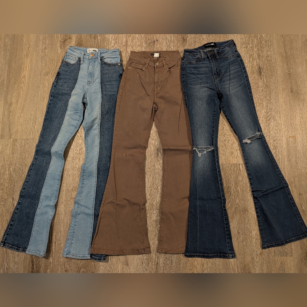 Fashion Nova Flare Bell Bottom Jeans- Two Tone, Dark Blue, Brown Size 0 Stretch - Picture 2 of 6
